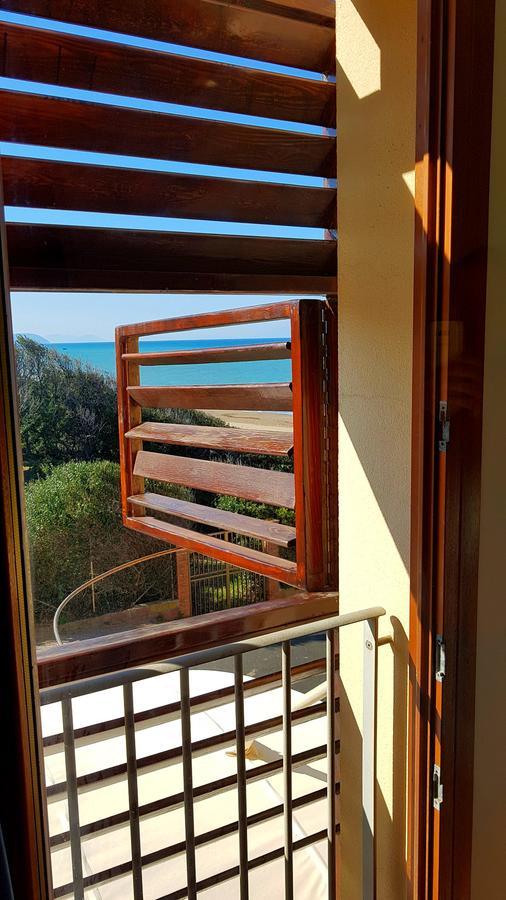 Hotel Villa Tramonto Direttamente Sul Mare San Vincenzo Luaran gambar